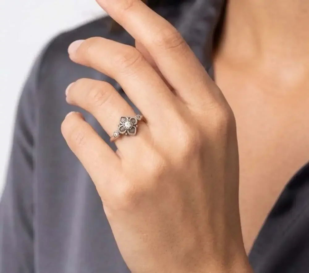 Brighton ALCAZAR Ring Size 8 Rare Find! SilverPlate.